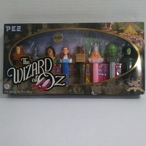 The Wizard of Oz Collector's Series PEZ Dispenser Gift Set *NWT*